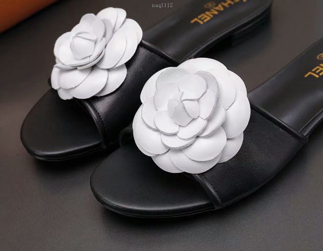 Chanel女鞋 香奈兒2020新款 山茶花平底拖鞋 白花黑色  naq1112